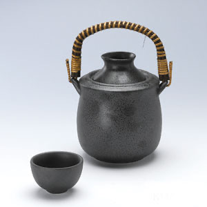 Saké Warmer / Kanekoh (Saké warmer, Black, with a cup) 150ml - Click Image to Close
